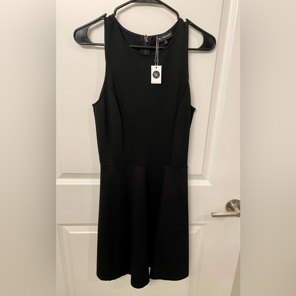 Elegant Black Sleeveless Dress